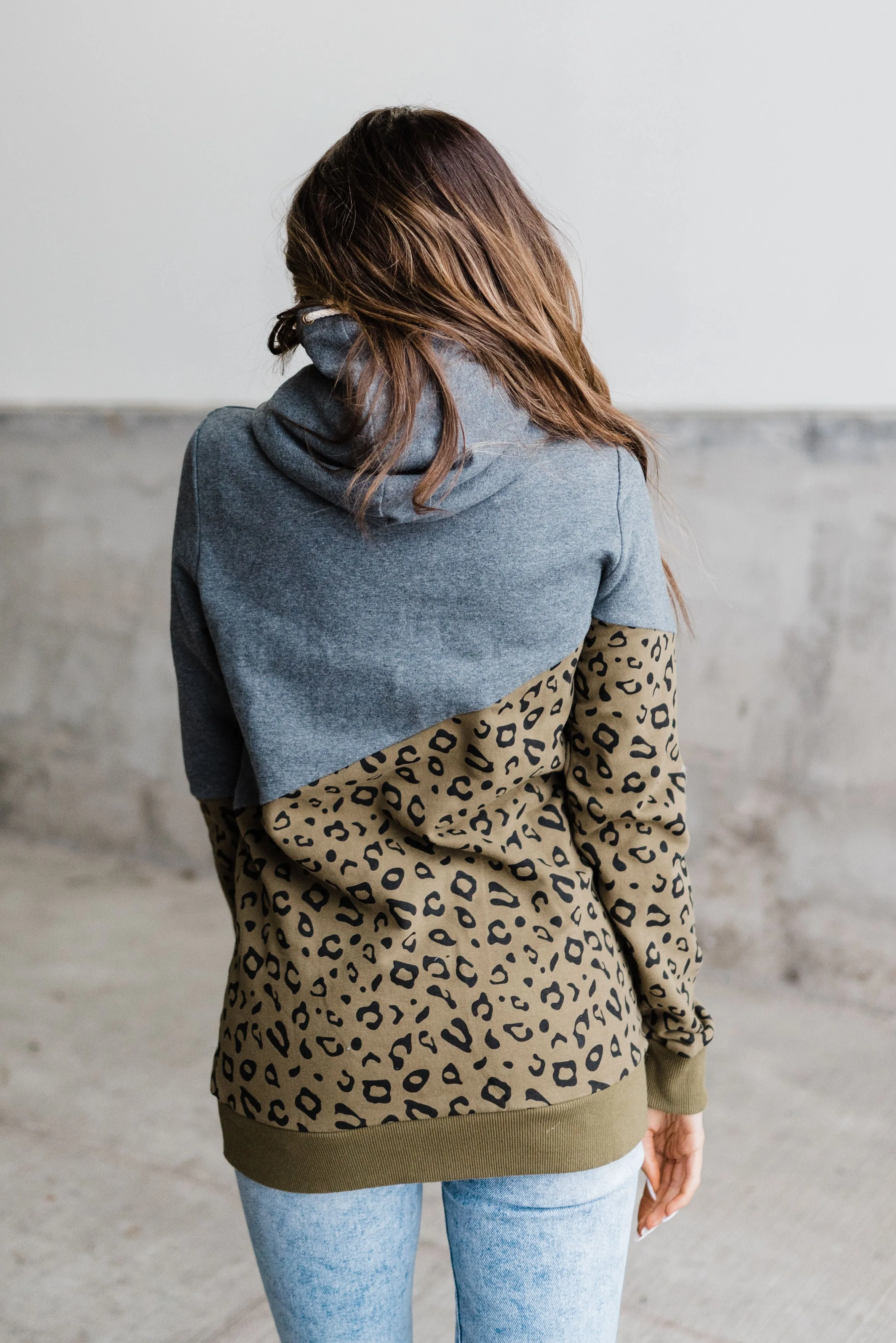Ampersand Avenue Singlehood Sweatshirt Feline Good