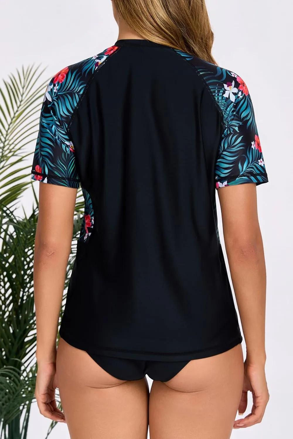 Halcurt Women's Short Sleeve Rash Guard Top with Built in Bra Side Pockets Swim Shirts UPF50  Swimsuit