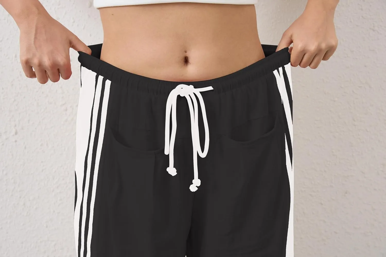 MISSACTIVER Women Side Striped Wide Leg Pants Color Block High Rise Drawstring Sweatpants Baggy Track Pants with Pockets