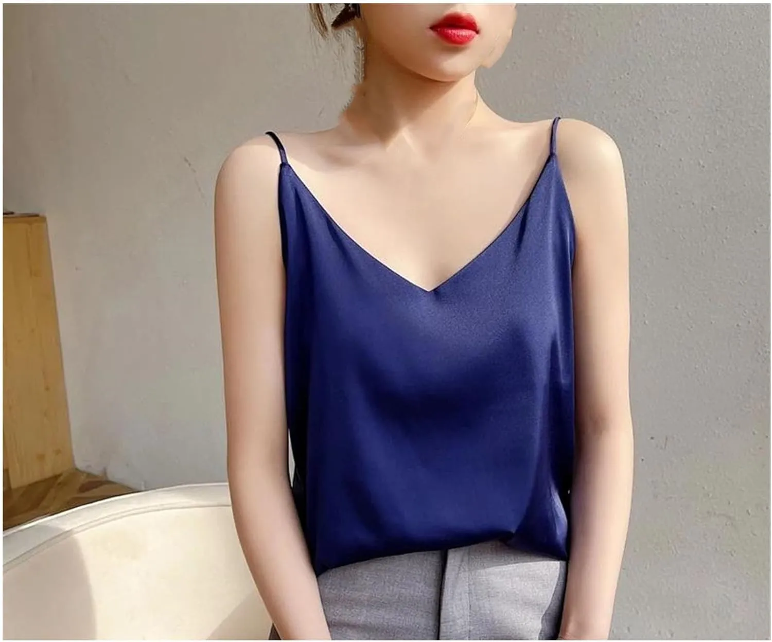 V-Neck Camisole Tops for Women Sexy Bottoming Top Spaghetti Strap Tops for Women